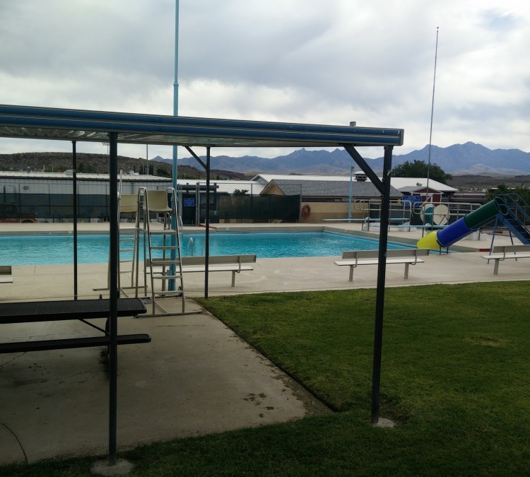 grandview-swimming-pool-photo